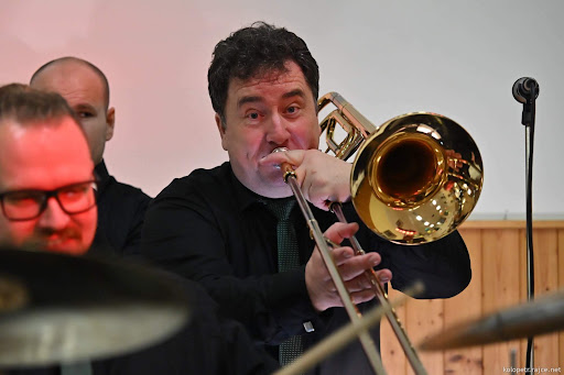 Živé vystoupení JEL-BAND orchestru – sestřih repertoáru